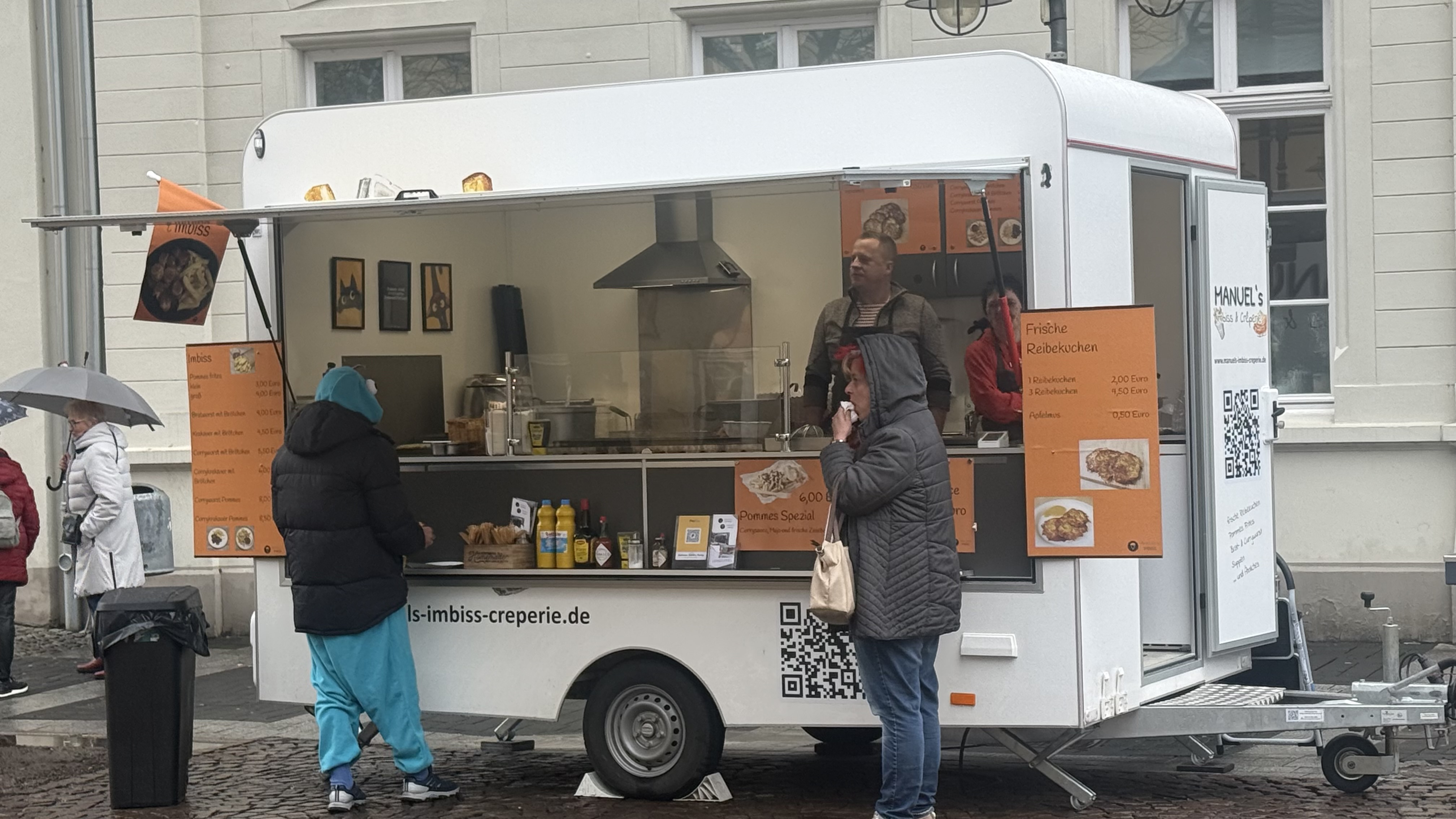 Weiberfastnacht Brühl 2026